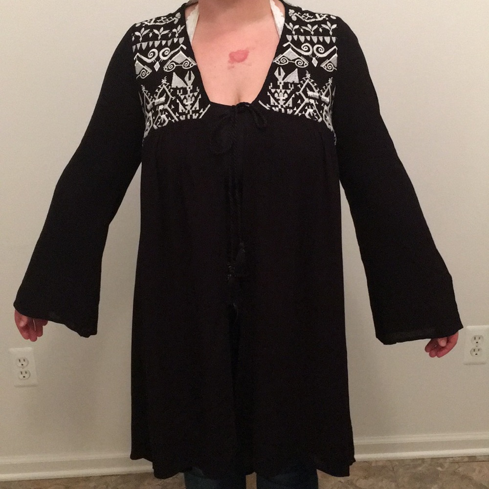 Torrid black and white swim cover-up